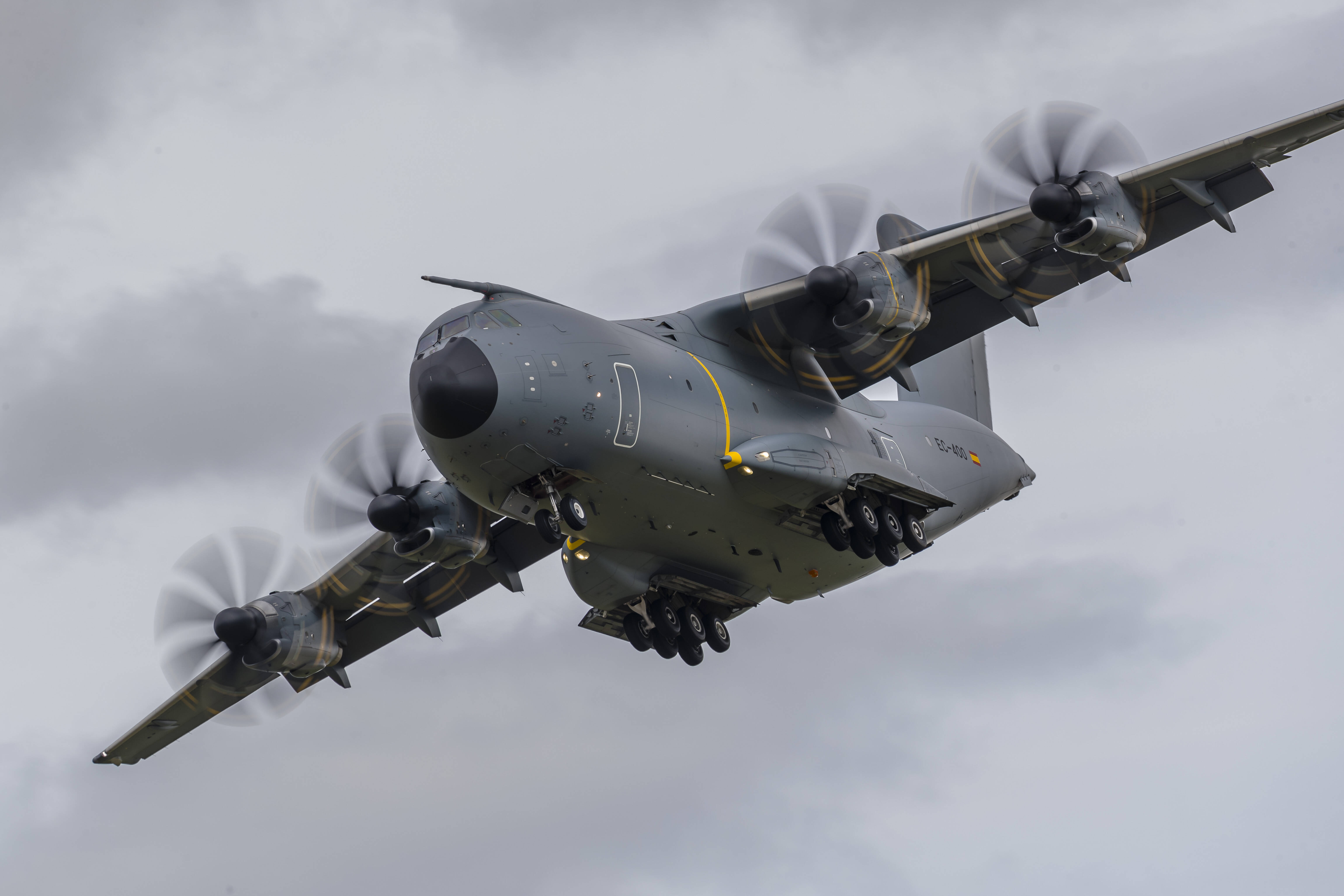 Militärtransporter fliegen über Deutschland! Anwohner besorgt - was ist der Grund?