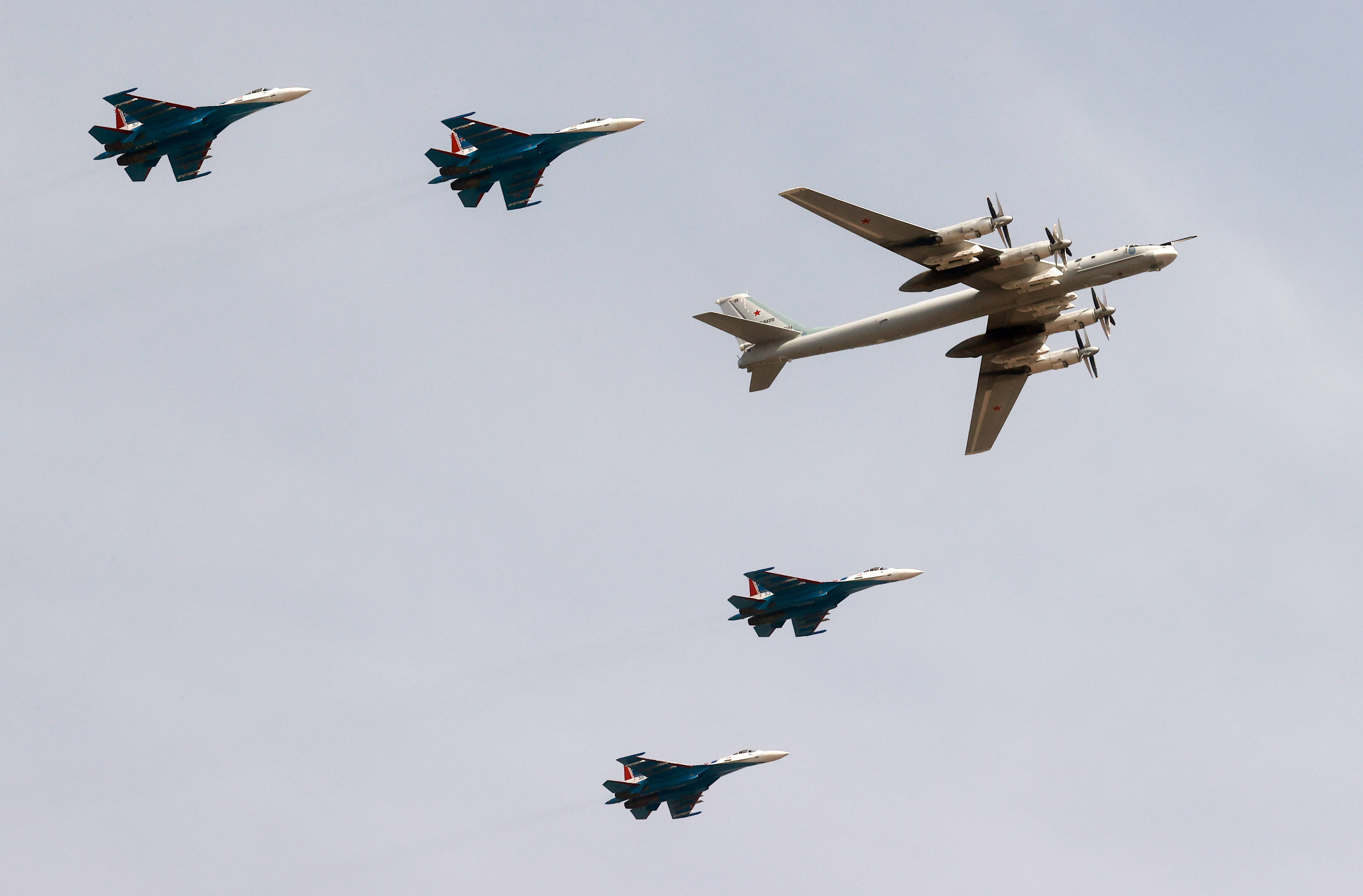 [Video]▶️ Russische Überschallbomber abgeschossen! Russische Jets verschwinden im "Bakhmut-Dreieck"