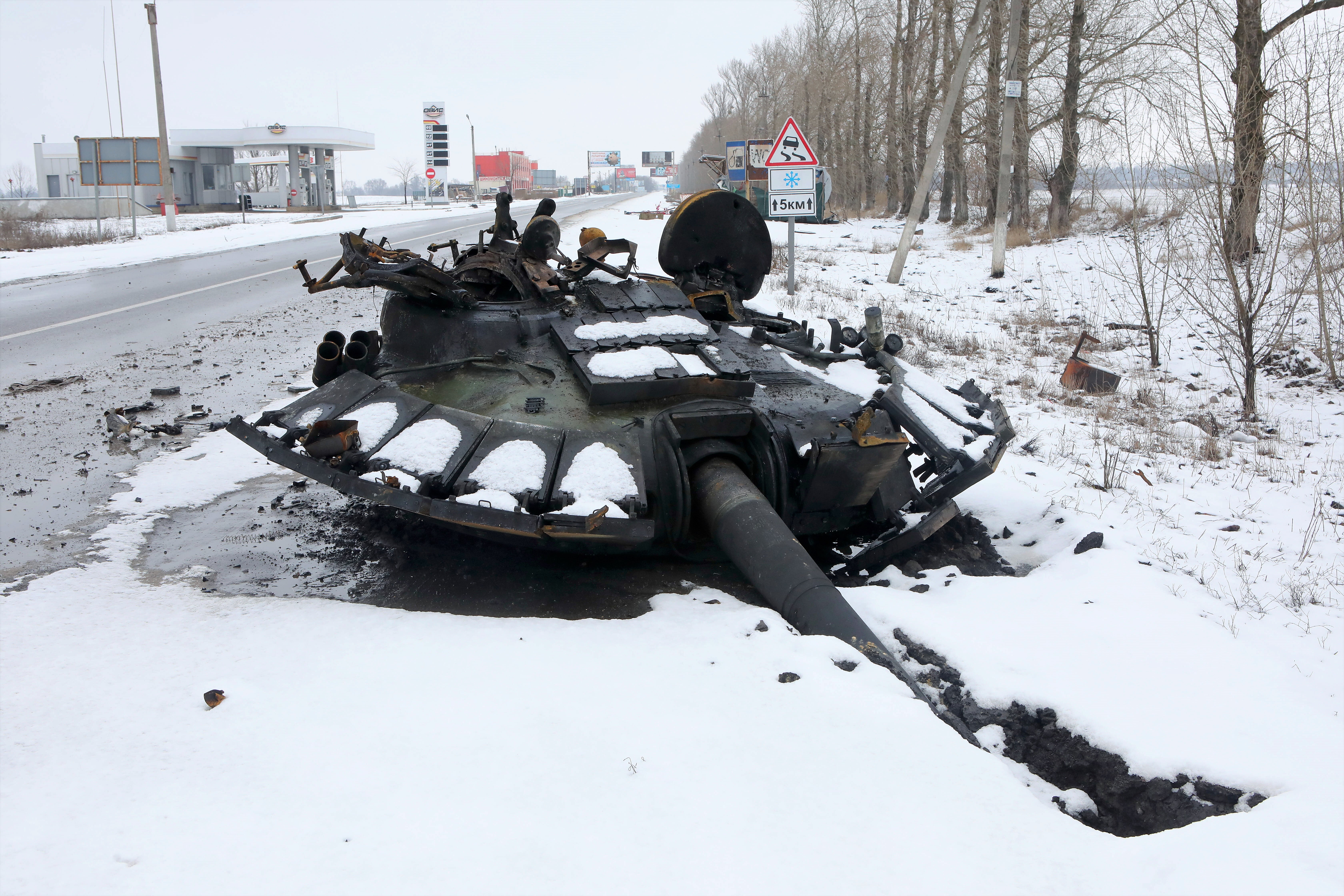 Dieses Video lässt Putin toben! Ukrainische Spezialeinheit "Weiße Wölfe" zerstört 10 russische Panzer in einer Nacht!