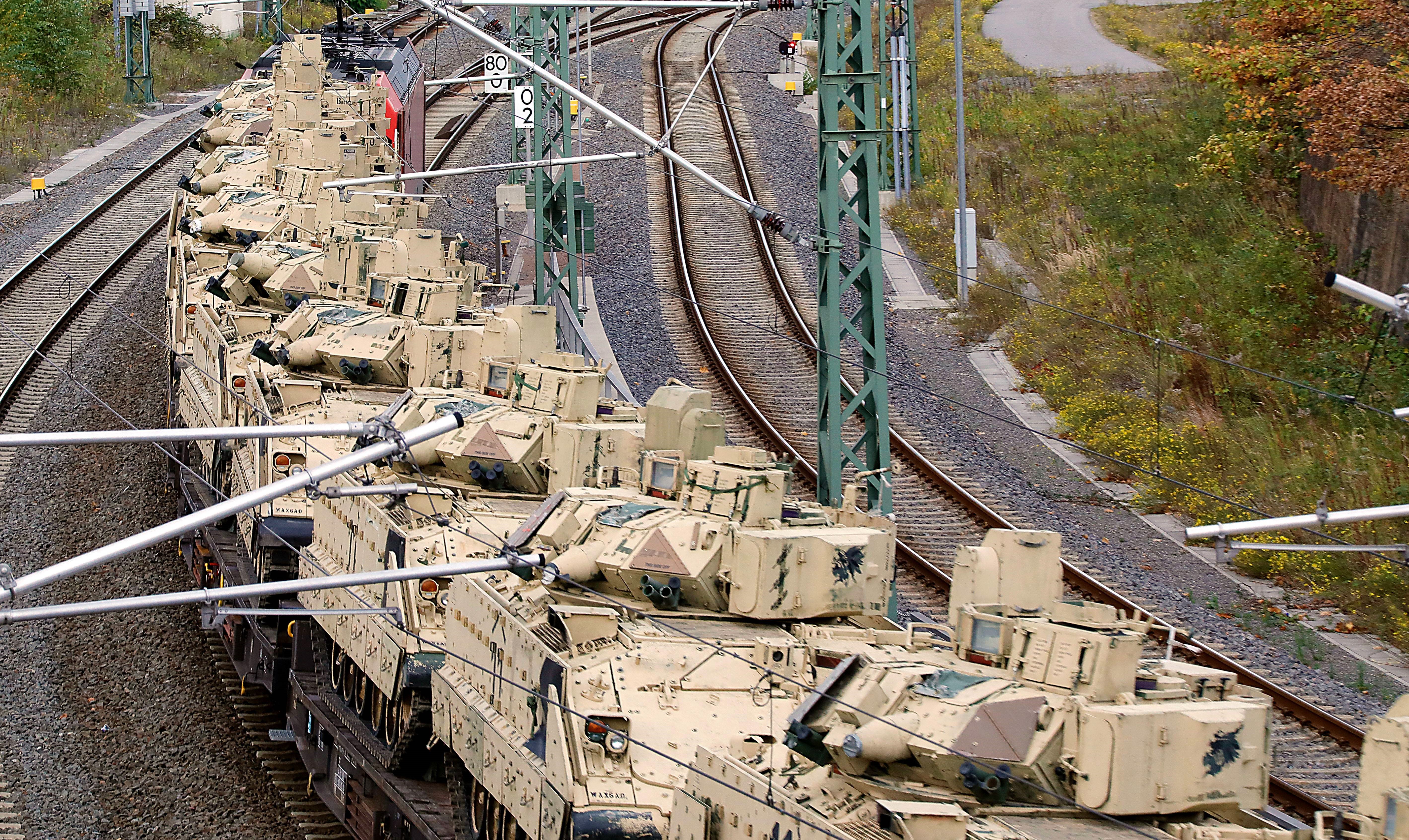 Mysteriöser Güterzug mit Panzern steht seit Tagen in Deutschland – Bürger sind besorgt - wohin gehen die Waffen?