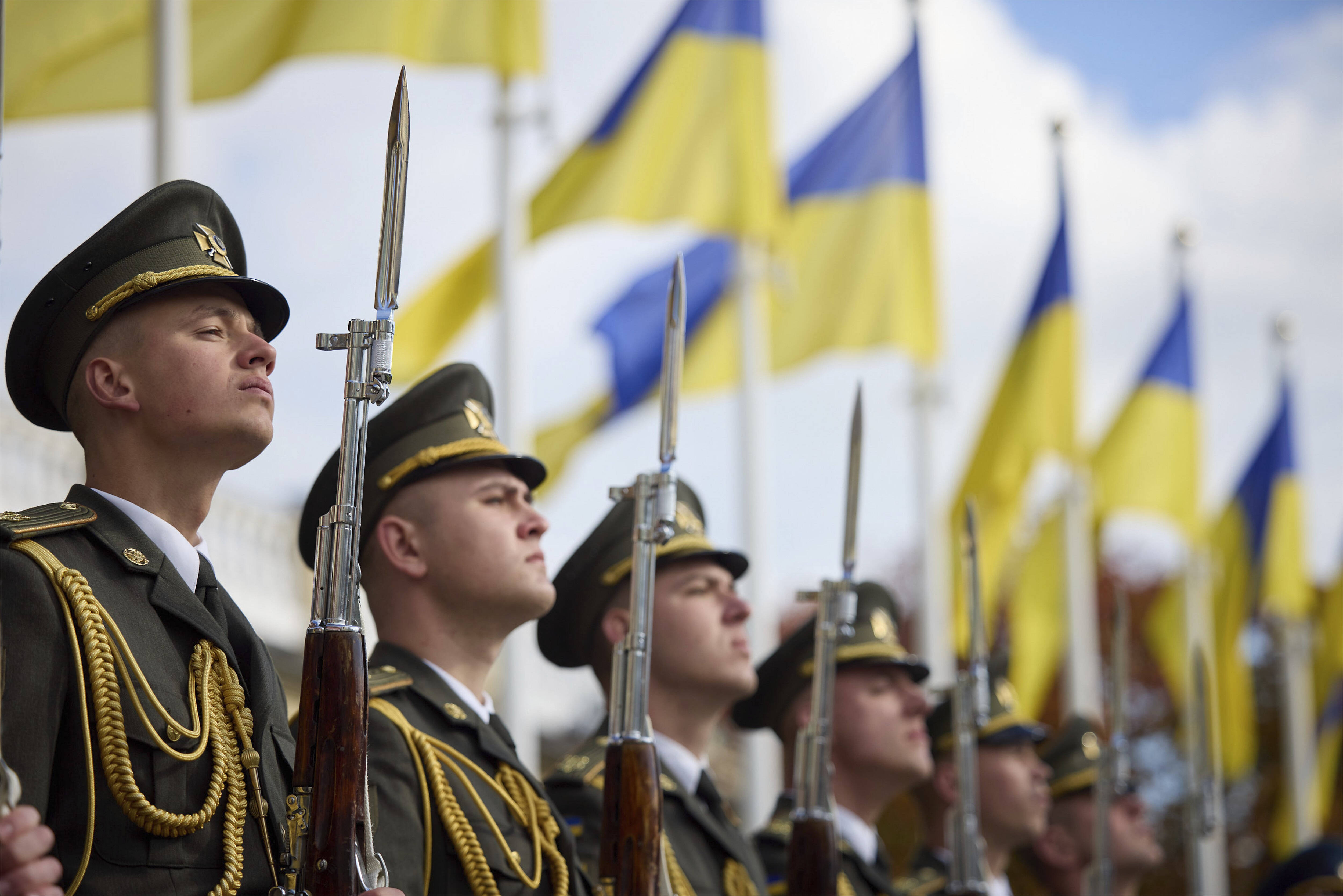 Die ukrainische Fahne weht wieder über der Krim!