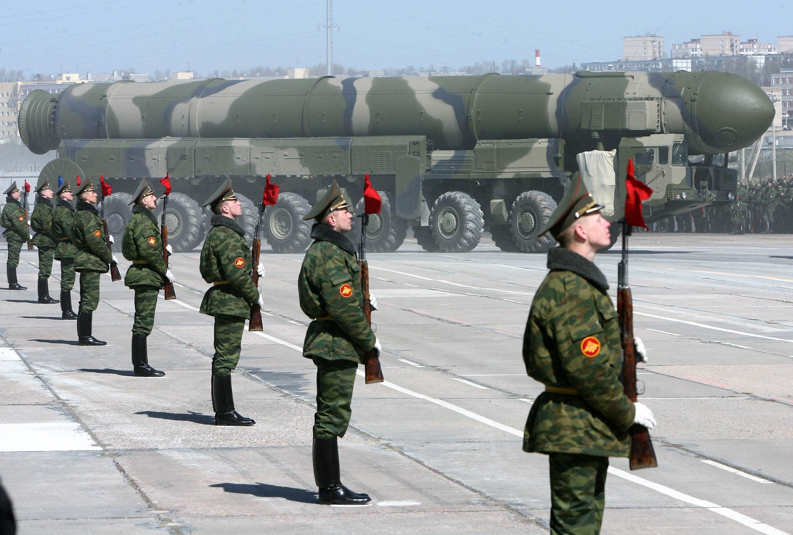 Russen starten Übung mit Atomaren-Interkontinentalraketen - sie können Deutschland treffen!