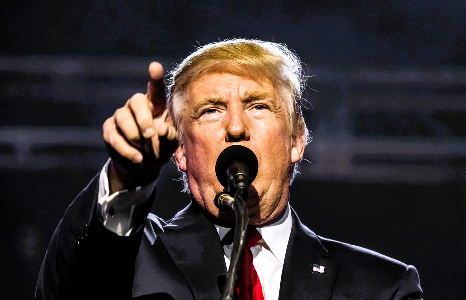 Trump dreht völlig durch und droht mit "Blutbad"! Entsetzen bei Wahlkampfauftritt von Donald Trump