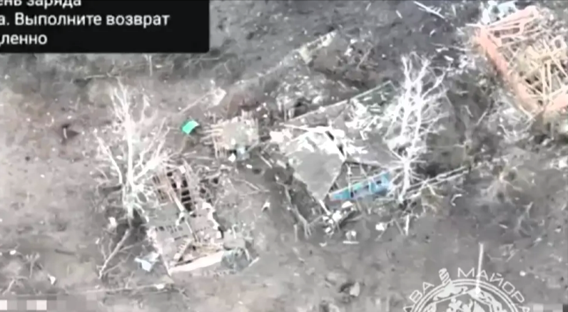 Putin bombardiert Russland! Kampf gegen Rebellen eskaliert - Bombenabwürfe über russischen Dörfern