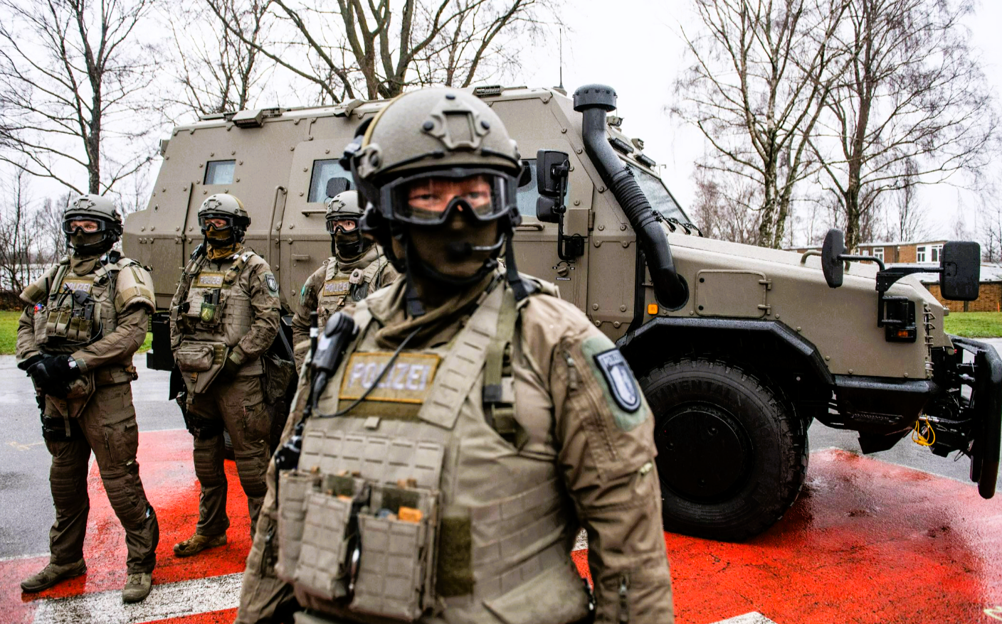 Eilmeldung! Schüsse am Bodensee - SEK muss Messermann stoppen!