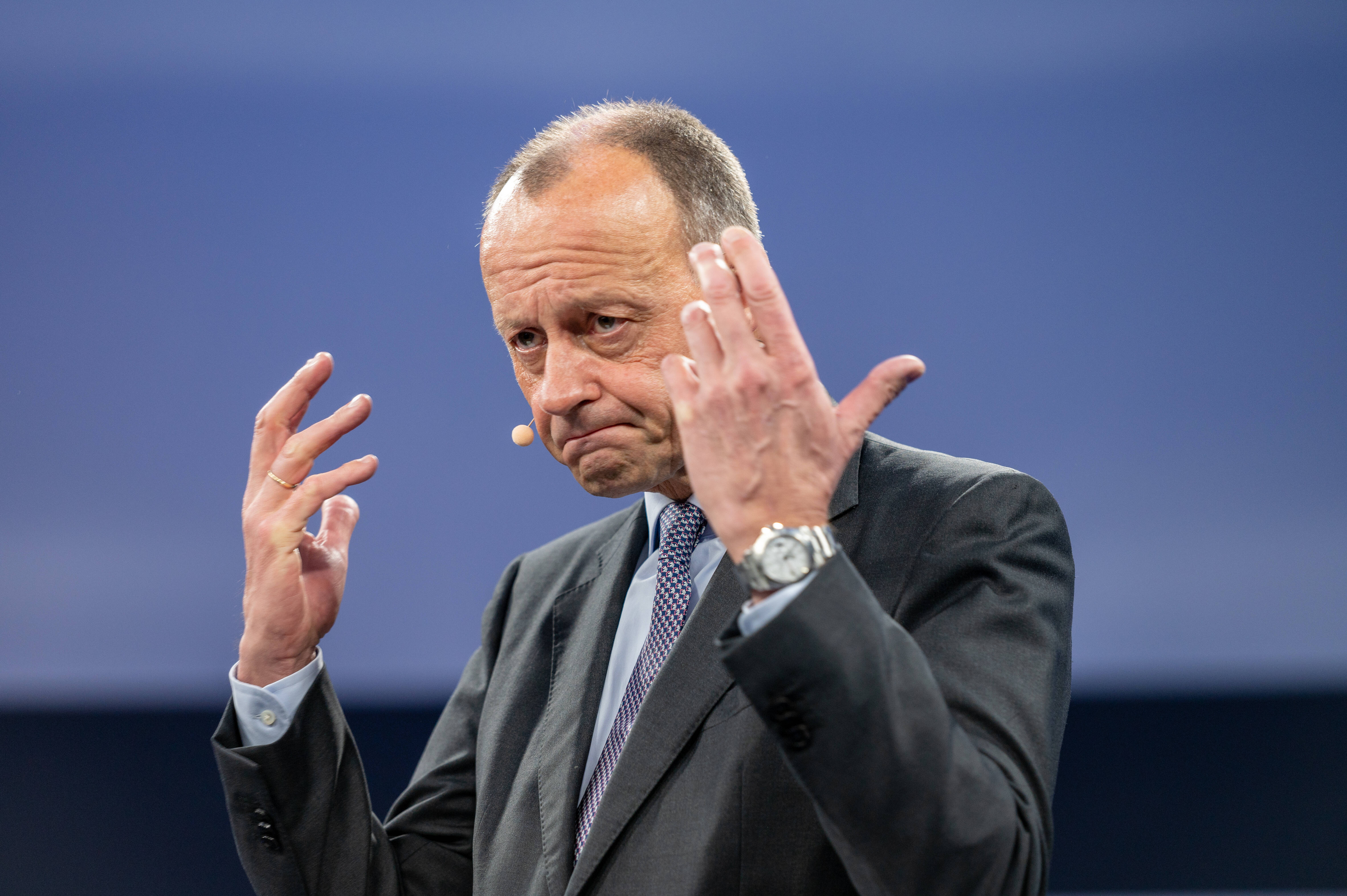 AFD im Sturzflug! Umfrage-Hammer schockt Weidl und Co.! Diese Parteien profitieren jetzt: