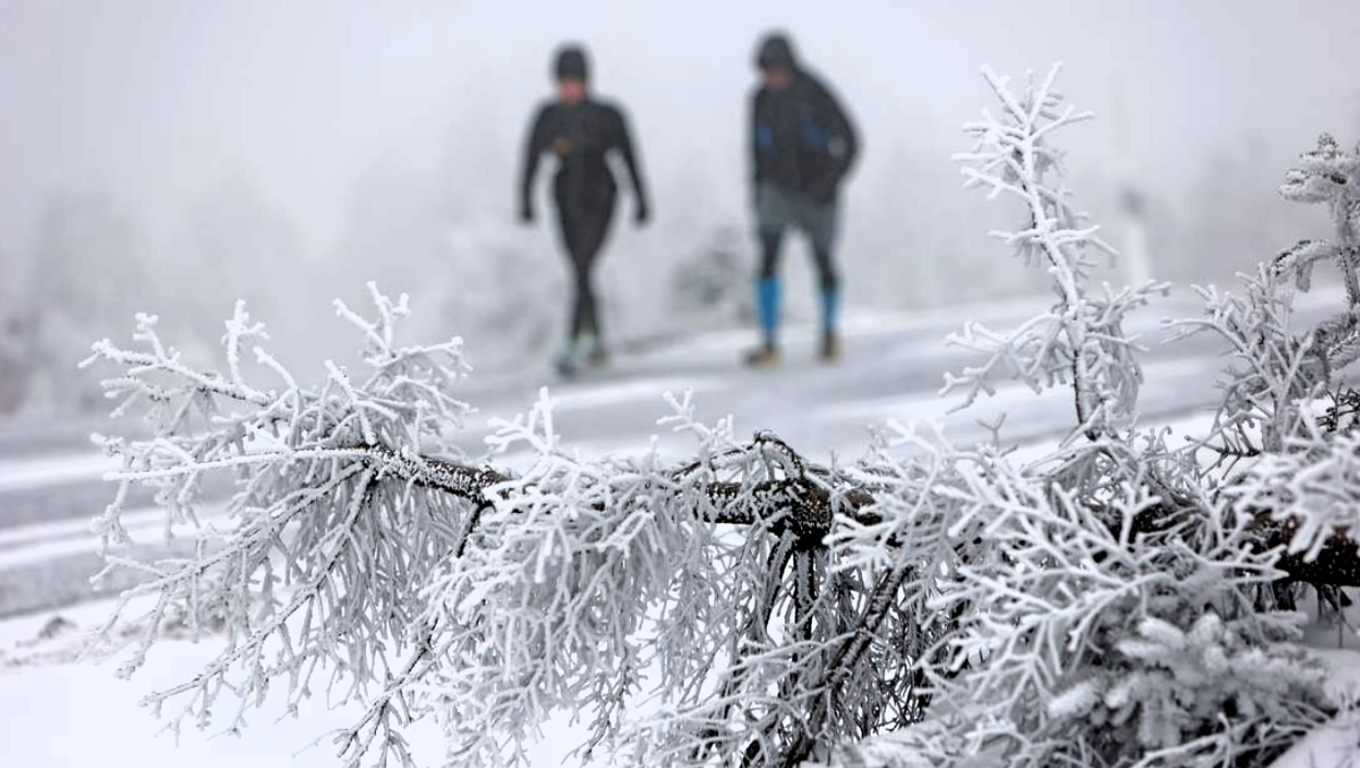 Schnee bis ins Flachland! Wetterwarnung - Kälteeinbruch bringt den Winter zurück nach Deutschland