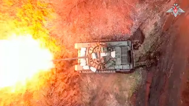 Neue Schmach für Wladimir Putin: Video zeigt Zerstörung von 10 russischen Panzern durch die Ukraine