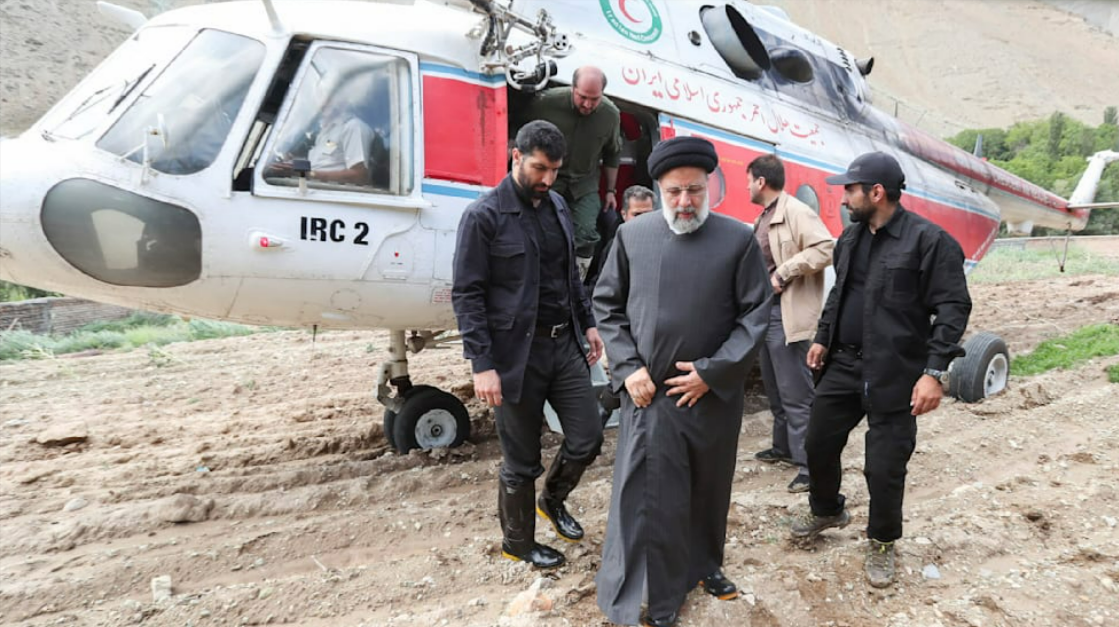 Iranischer Präsident mit Helikopter abgestürzt? Mullahs melden Heli-Notfall im Präsidenten Konvoi!