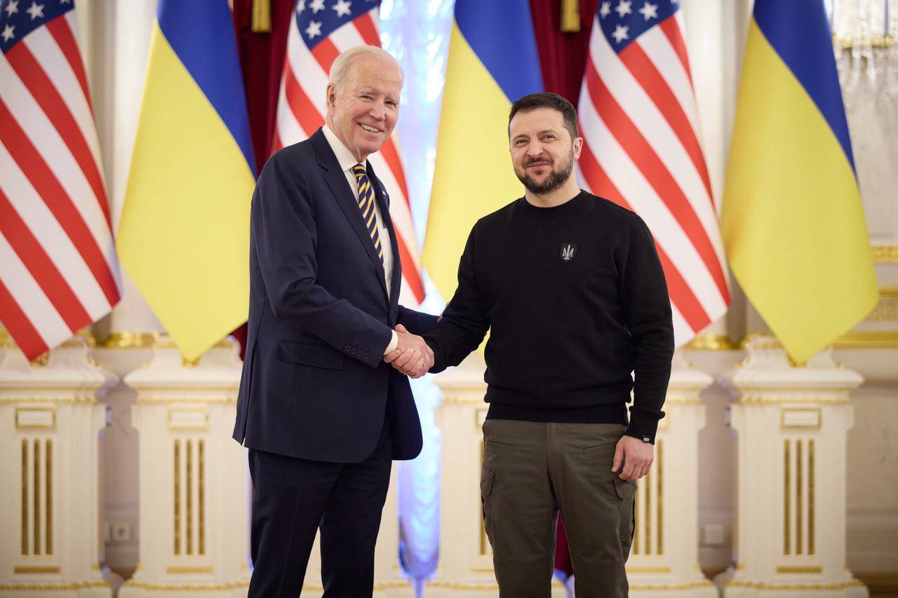 Eilmeldung! USA und Ukraine schließen Verteidigungspakt! USA verpflichtet sich zu Vertrag über 10 Jahre