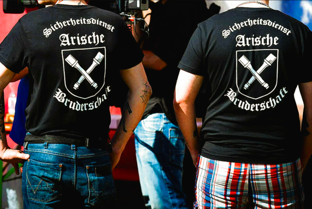 Neonazis feiern sich Mitten in Deutschland! Nazis treffen sich in Eschede zur Sonnenwendfeier