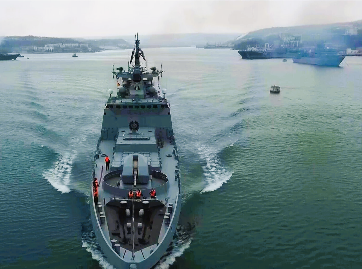 U-Boot Jagd vor Deutschland? Putins Spionageschiffe kreuzen in der Ostsee - Jagen sie ein U-Boot?