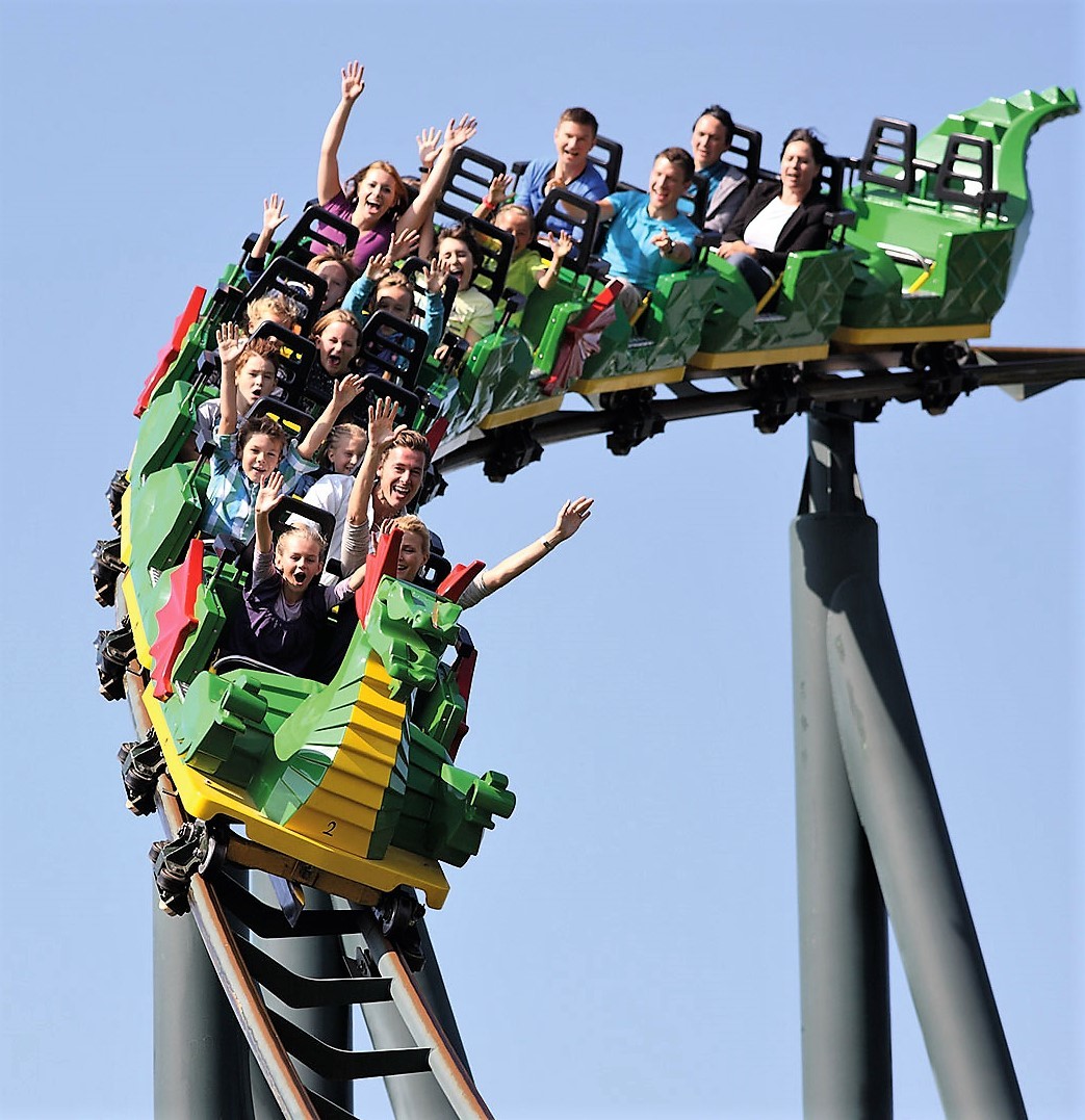 Messerangriff in Freizeitpark - Mann sticht auf Parkbesucher ein!