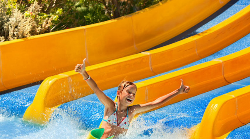 Todesdrama im Wasserpark - Kleinkind  (4) stirbt nach Badeunfall!