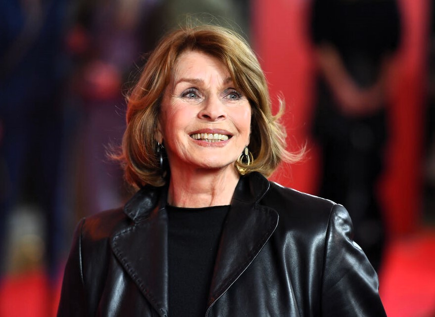 Drama um Senta Berger - Sie kämpft um Ihr Leben! Schwerer Schicksalsschlag lässt Sie erschüttert zurück