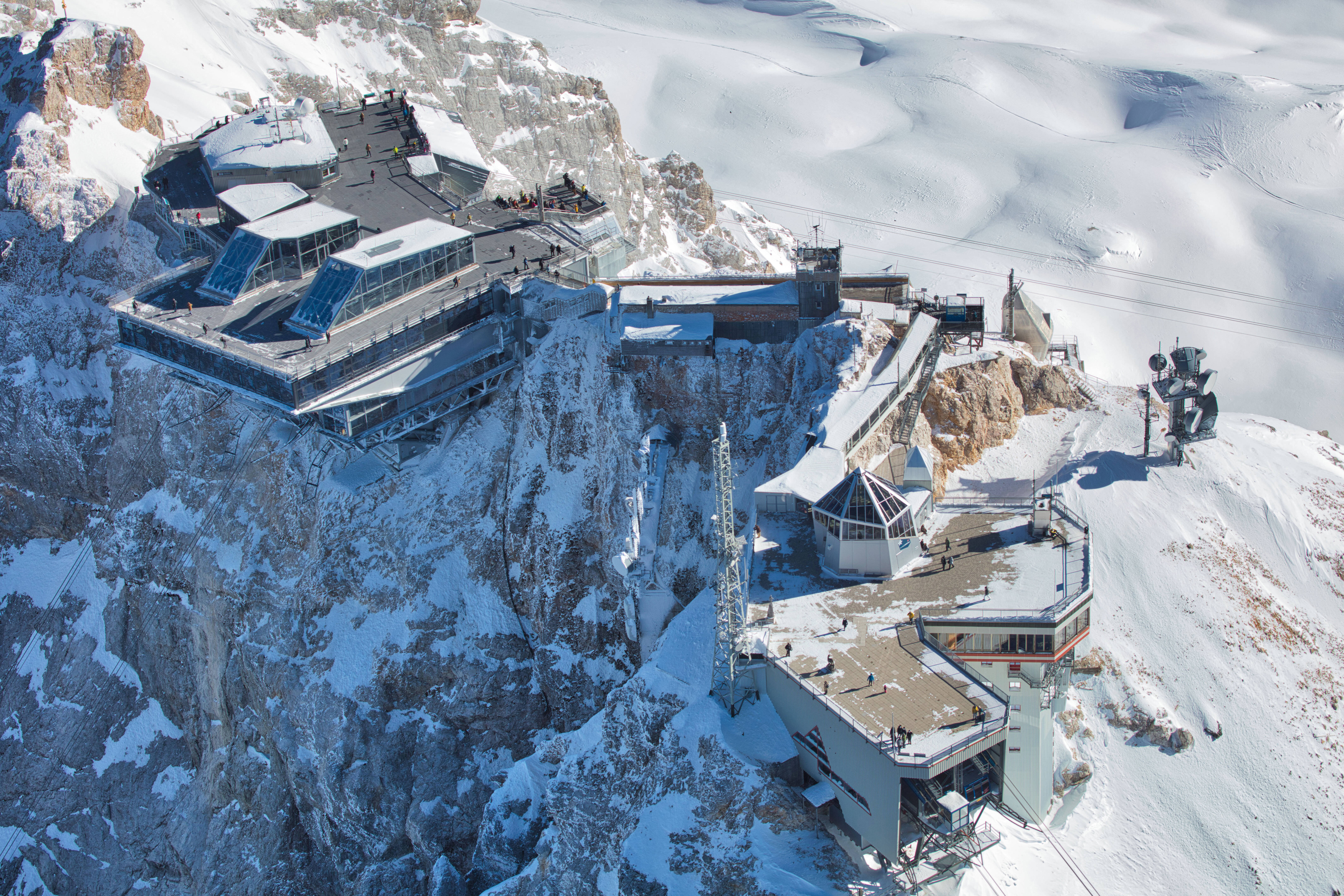 Tourist auf Zugspitze vom Blitz getroffen: Tod! „Blitz-Drama auf der Zugspitze"