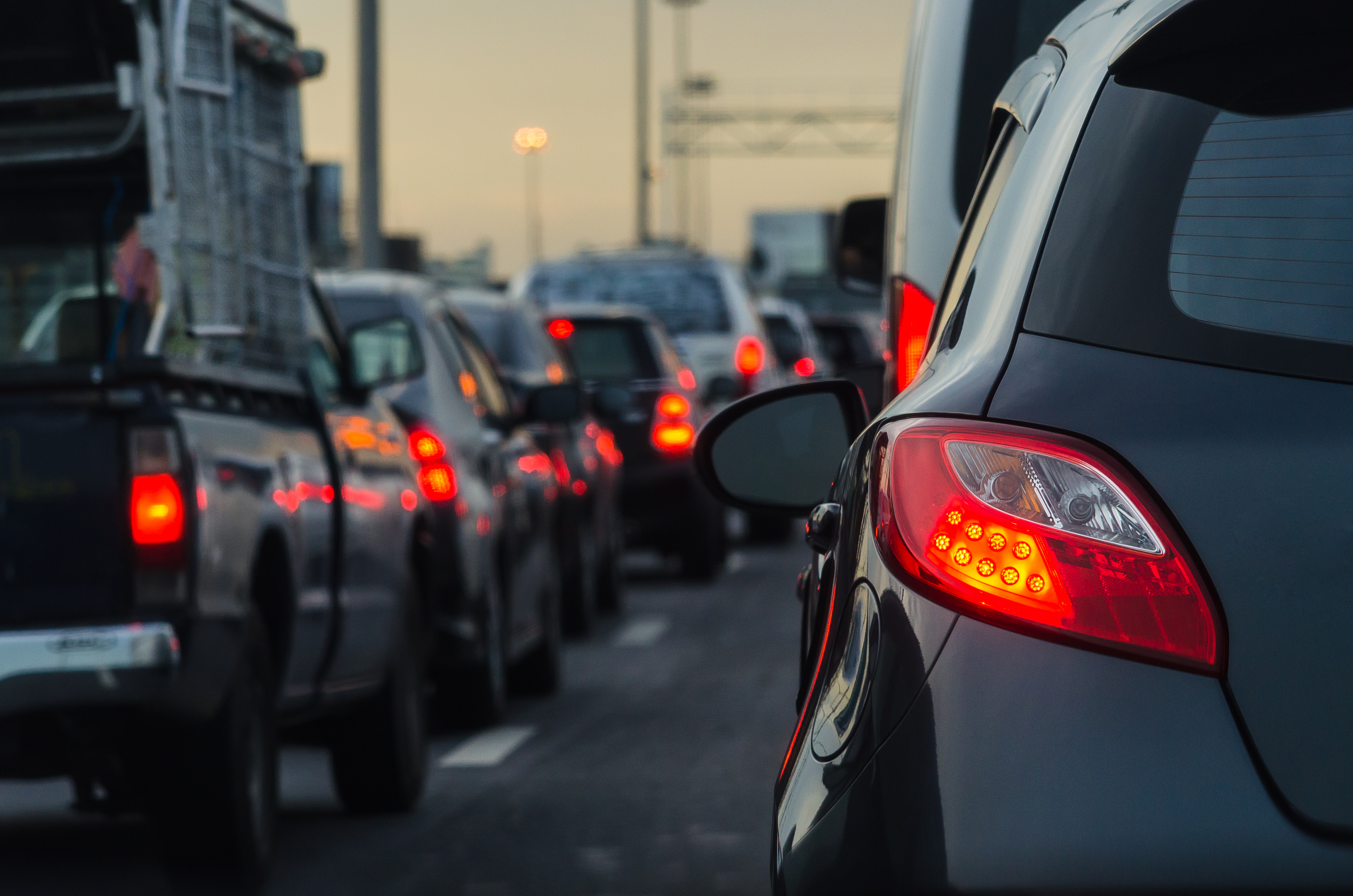 Stauwarnung des ADAC! Schlimmstes Stauwochenende des Jahres erwartet - Verkehrschaos zum Ferienbeginn