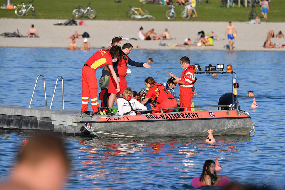 Tödliches Drama am Wolfgangsee - Vater ertrinkt beim Versuch 4 Kinder zu retten!