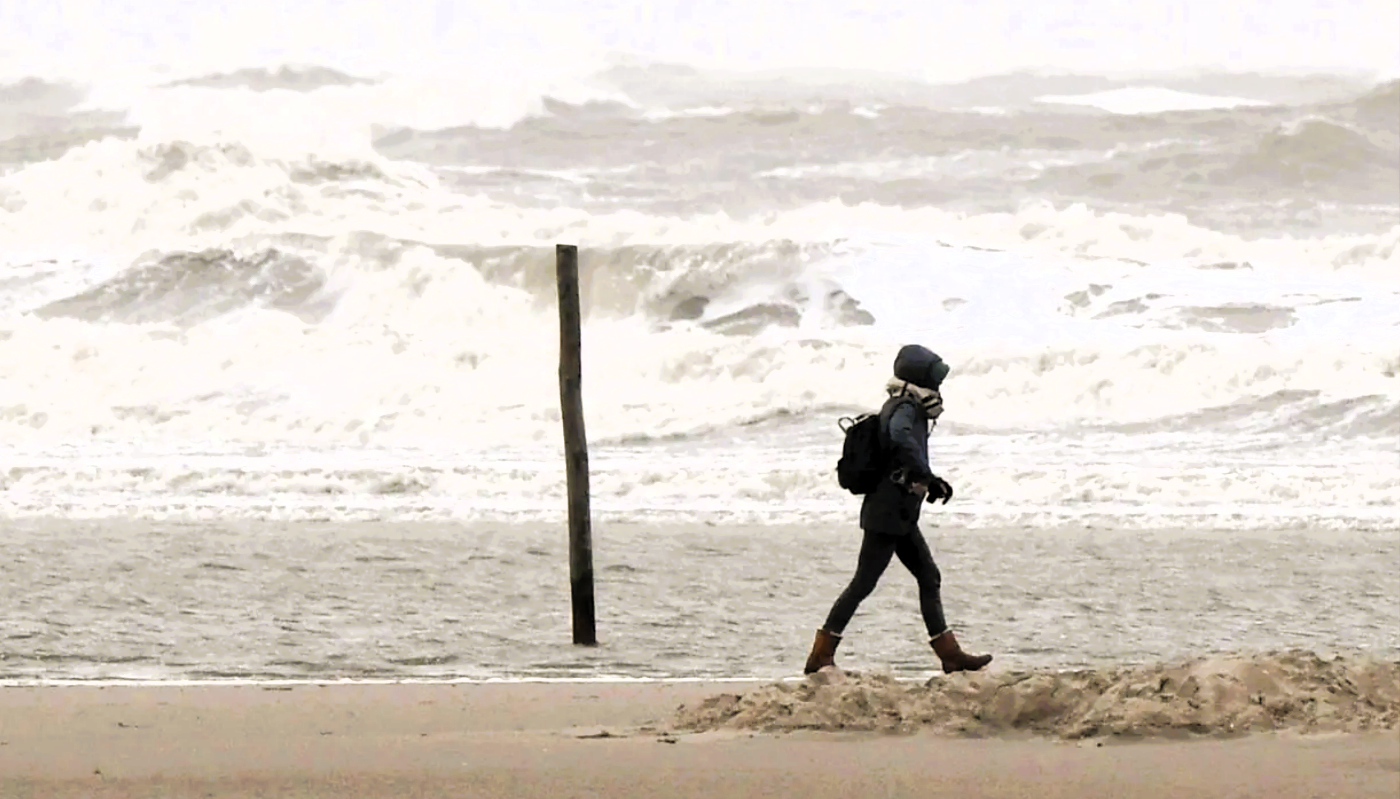 Frau findet Skelett am Nordseestrand im Urlaub! Sie hat einen schlimmen Verdacht - hier mehr: