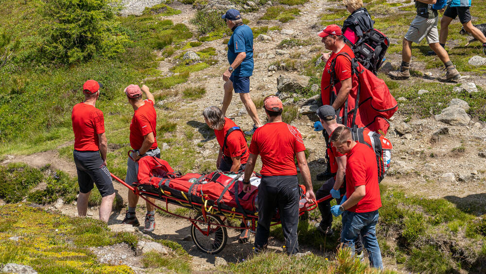 Vermisster deutscher Student ist tot - Er verschwand beim Wandern in Italien! Was ist geschehen?!