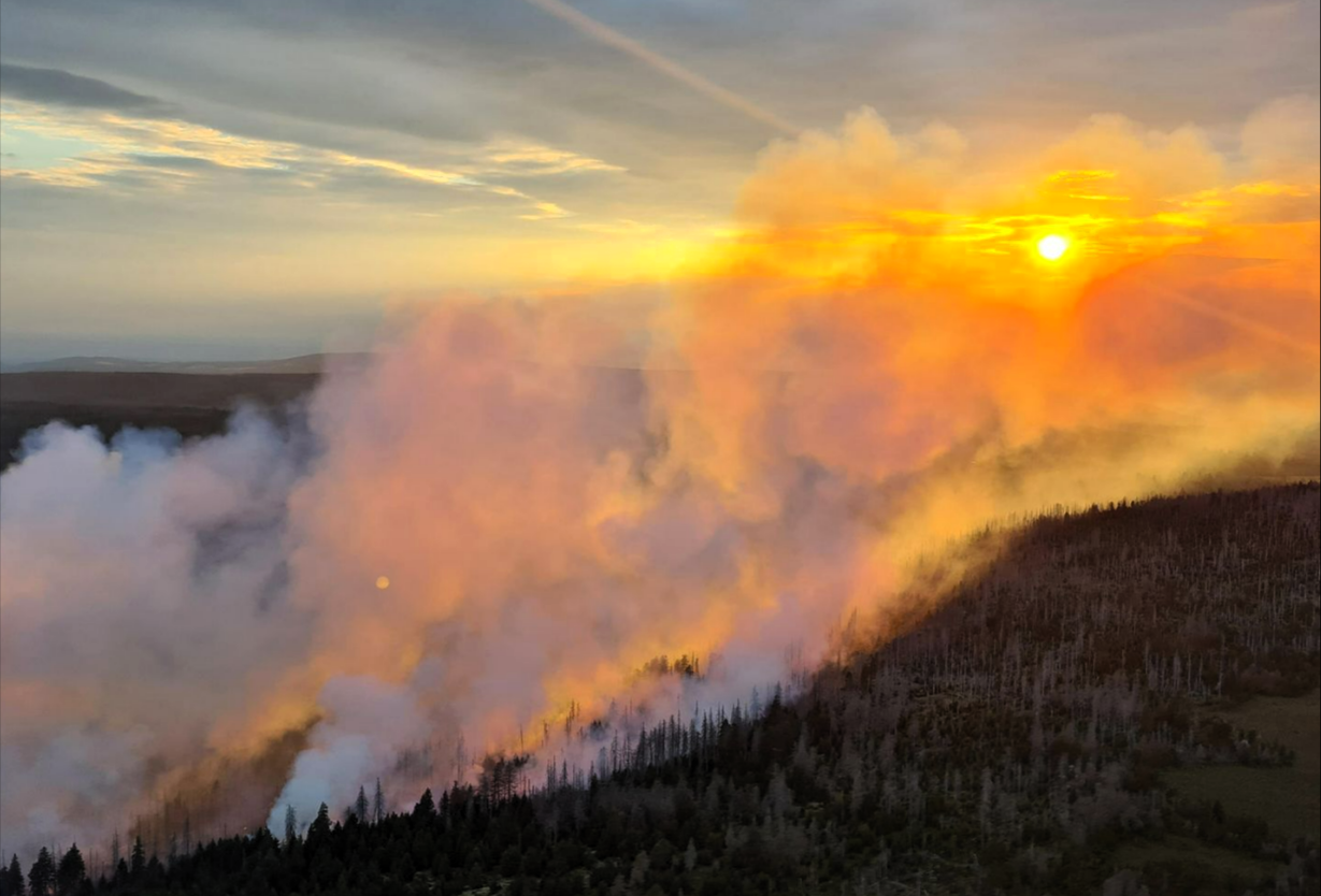 Eilmeldung! "Der Brocken steht in Flammen" - Touristen eingeschlossen! Flammenhölle im Harz!