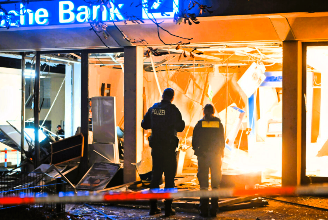 Wieder Explosion in Köln! Zweiter Bombenanschlag in Einer Woche Schockt die Innenstadt!