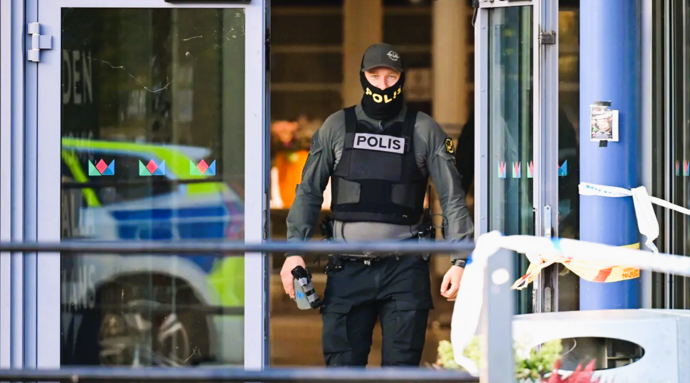 Eilmeldung! Schüsse in Einkaufszentrum - Shoppingcenter muss evakuiert werden!