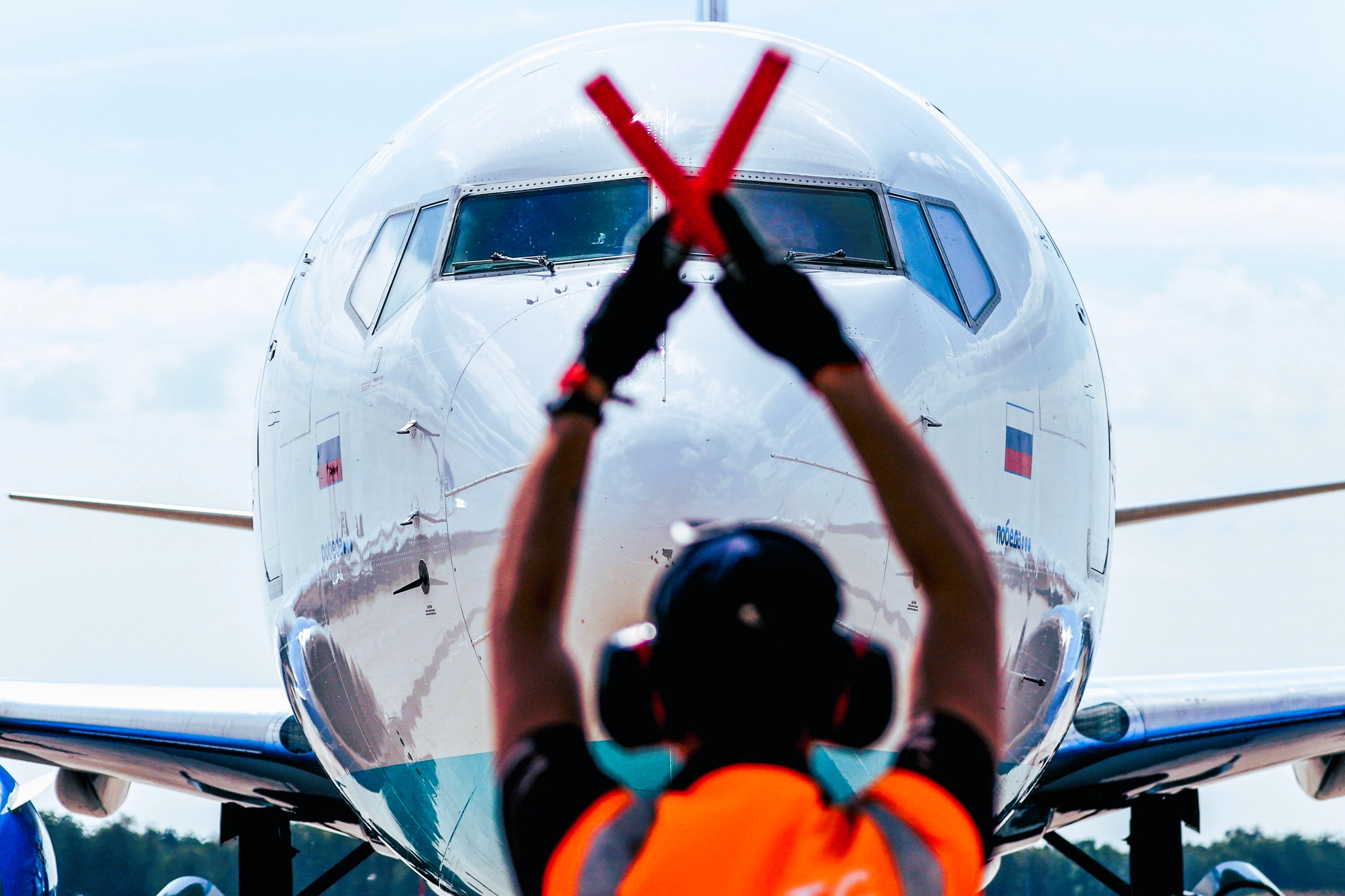 Russen-Saboteure! Deutschland verhindert nur knapp Flugzeugabsturz! Beunruhigende Details bekannt geworden