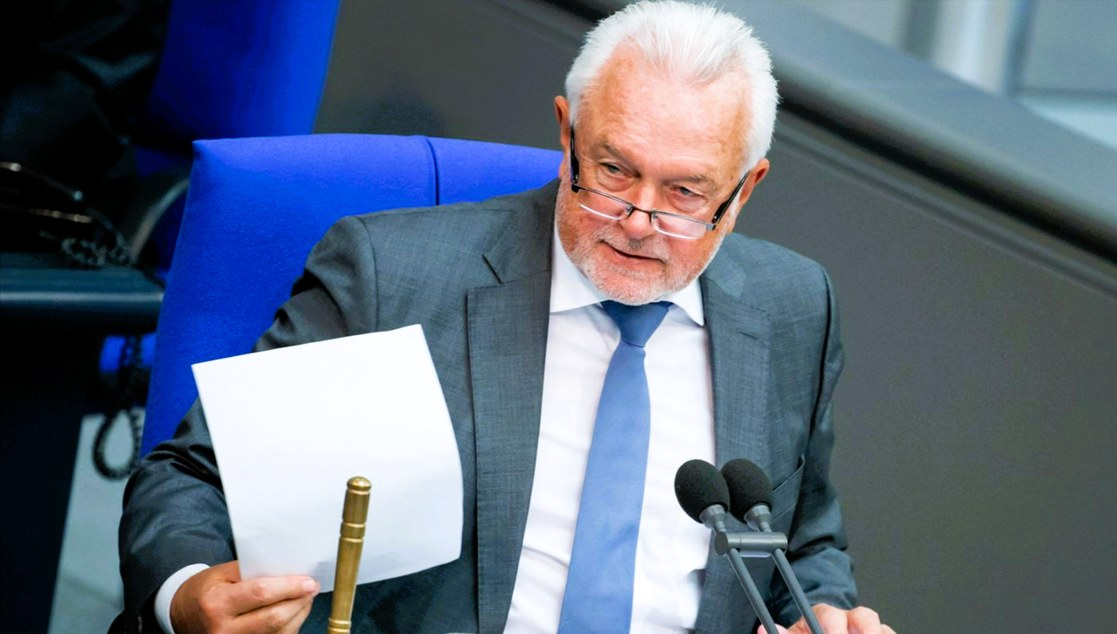 Strafanzeige gegen Baerbock! FDP-Kubicki droht Baerbock mit Strafverfolgung wegen dieser Affäre