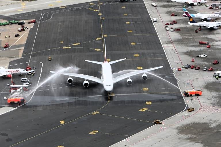 Notfall am Flughafen Düsseldorf! Flugzeug muss bei Landung plötzlich durchstarten