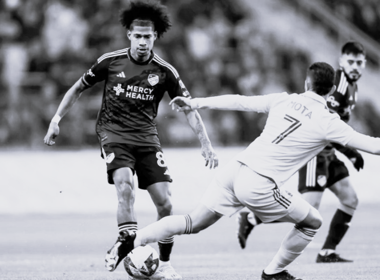 National Footballer Dies in Tragic Car Accident: The World Mourns a Devastating Loss!