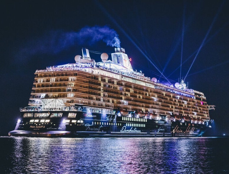 Unbelievable! This Ordinary Mom Discovers a Secret Trick to Lose Weight Overnight!