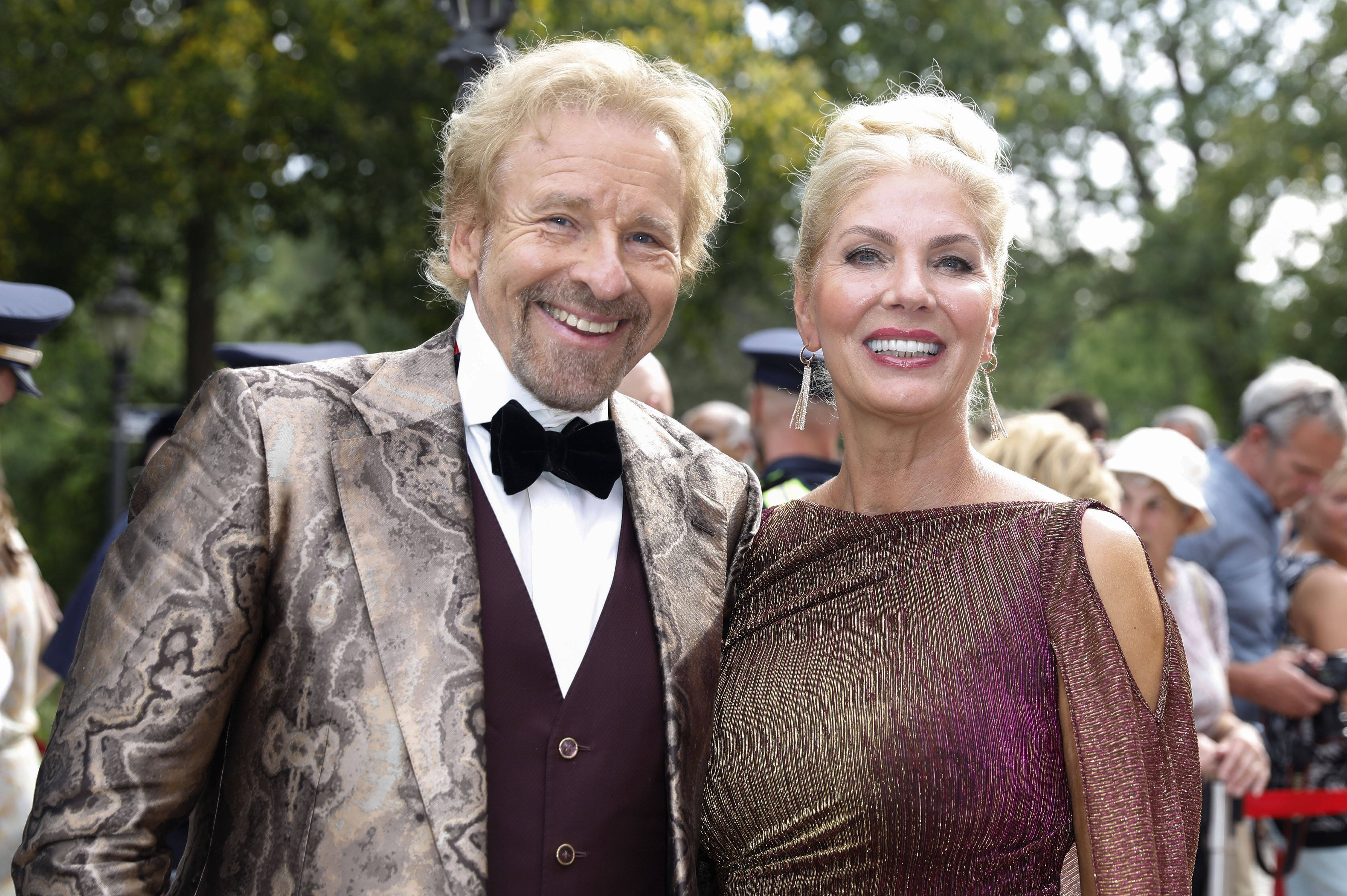 Beloved Celebrity Thomas Gottschalk's Shocking Cancer Diagnosis: The Hidden Dangers of Rare Angiosarcoma Revealed!