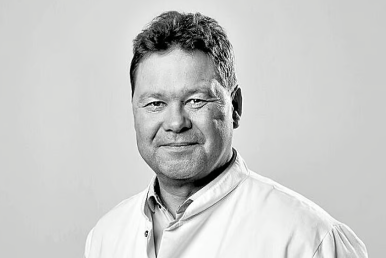 Shocking Twist: Renowned Surgeon Dies Unexpectedly at 57 - Inside the Tragic Loss that Shook Dessau Hospital