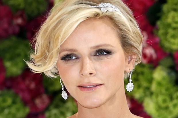 La princesse Charlène peut-elle redresser l'image des Grimaldi en pleine tourmente ?
